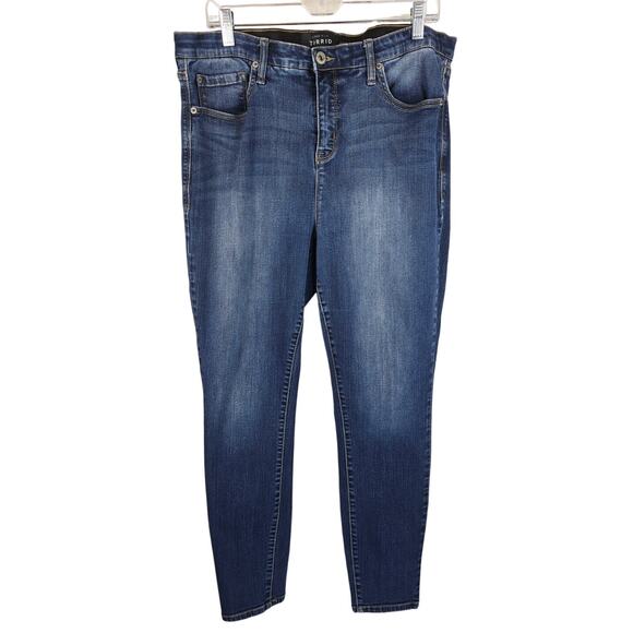 Torrid Sky-High Skinny Whiskering Comfortable Women's Jeans 18R - Picture 1 of 5